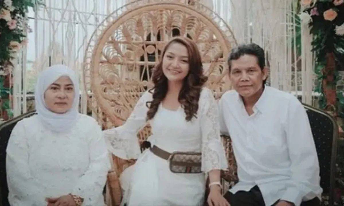 Ibunda Siti Badriah Meninggal Dunia