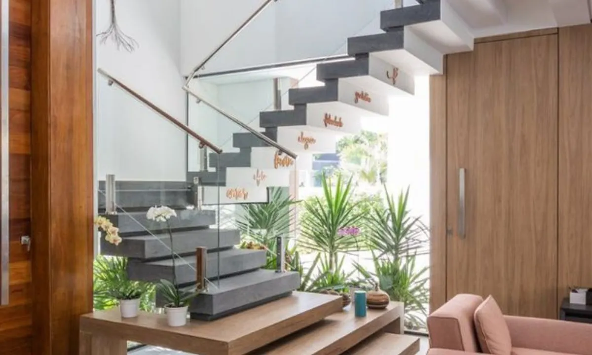 Ide Tangga untuk Desain Rumah Minimalis, Sederhana tapi Tetap Mewah