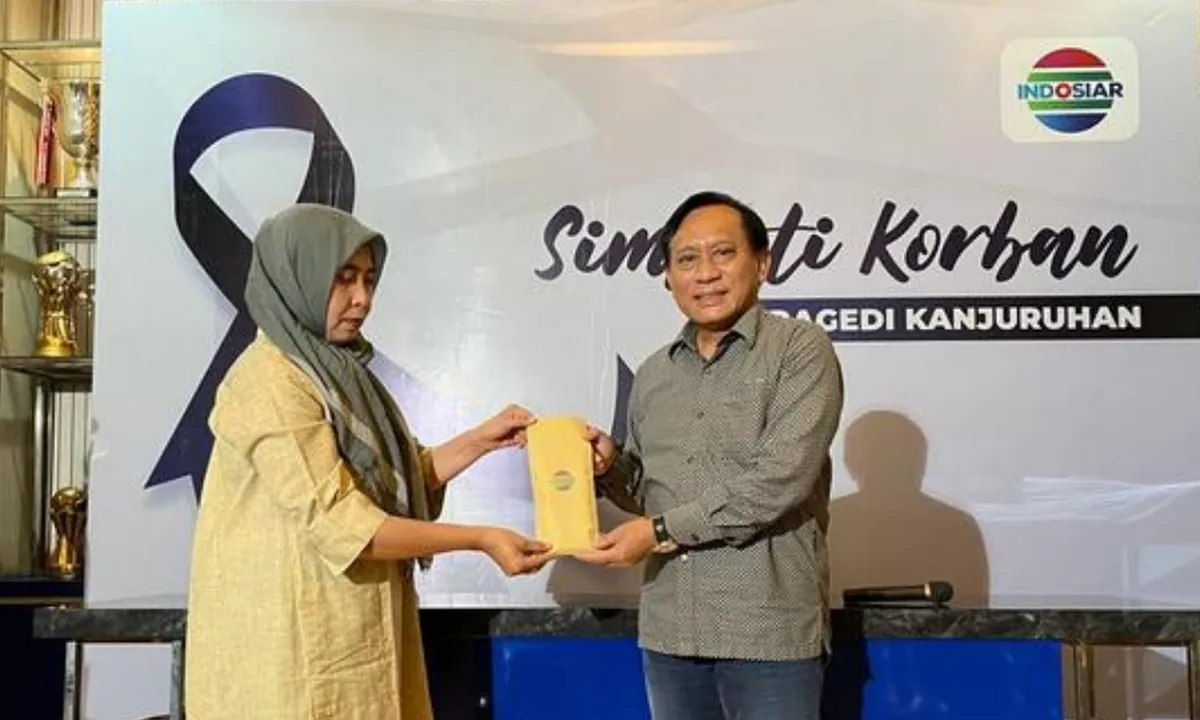 Indosiar Serahkan Tali Asih Simpati Korban Tragedi Kanjuruhan