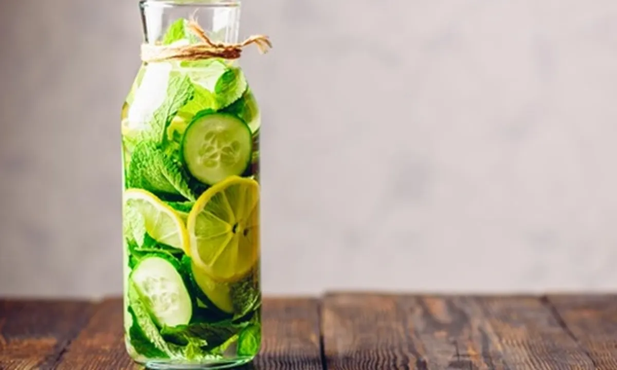 7 Manfaat Infused Water, Minuman Sehat Turunkan Berat Badan - Jaga Kesehatan Kulit