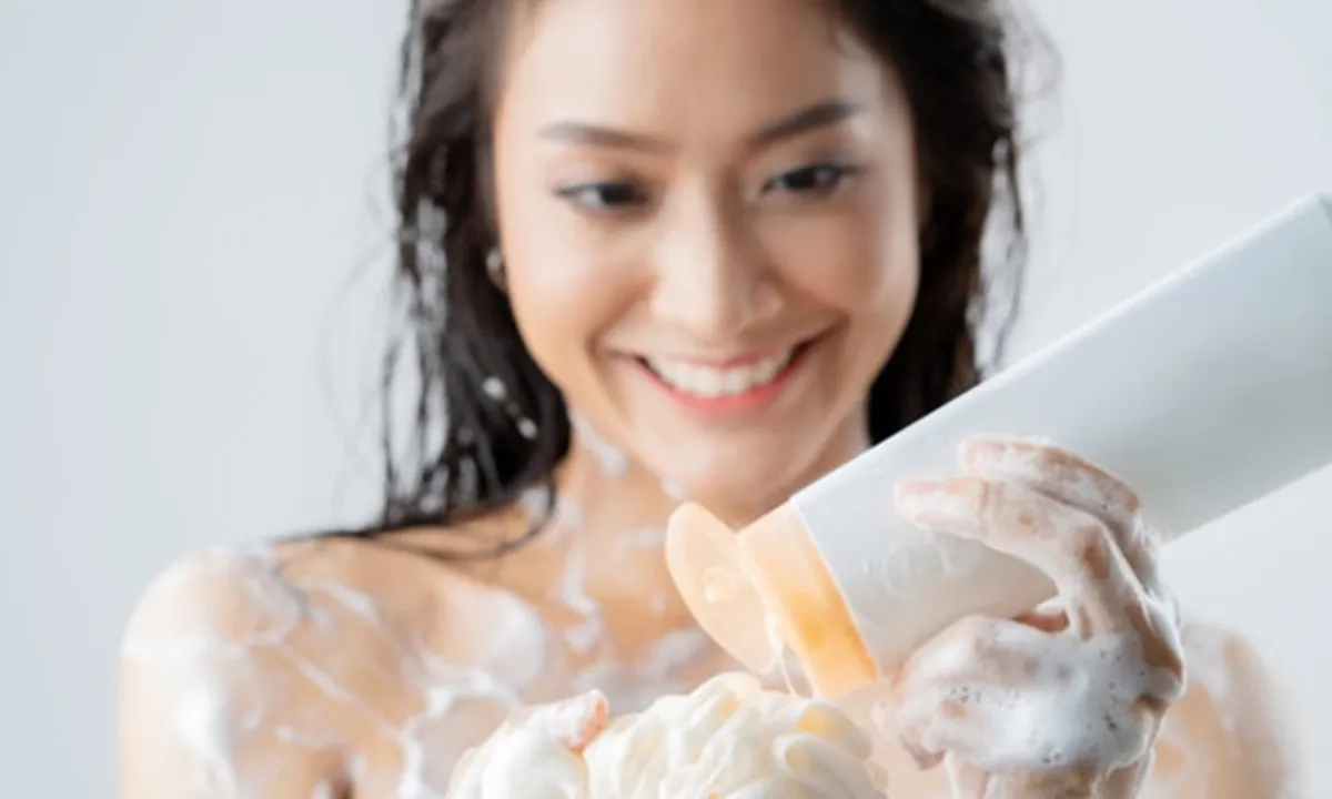 Beri Nutrisi Pada Rambut, 8 Bahan Alami Ini Bisa Kamu Campurkan ke Dalam Sampo dan Rasakan Manfaatnya