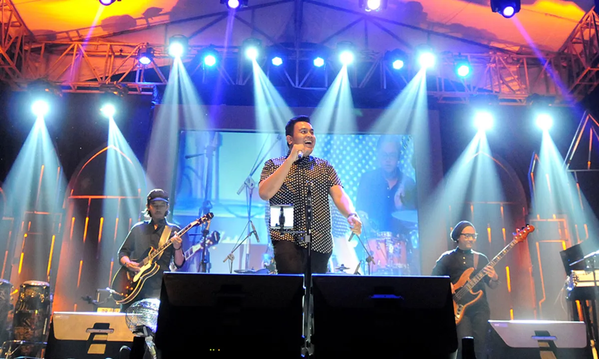 Ini Nih, Lagu-Lagu Dari Tulus Yang Tak Boleh Kamu Lewatkan