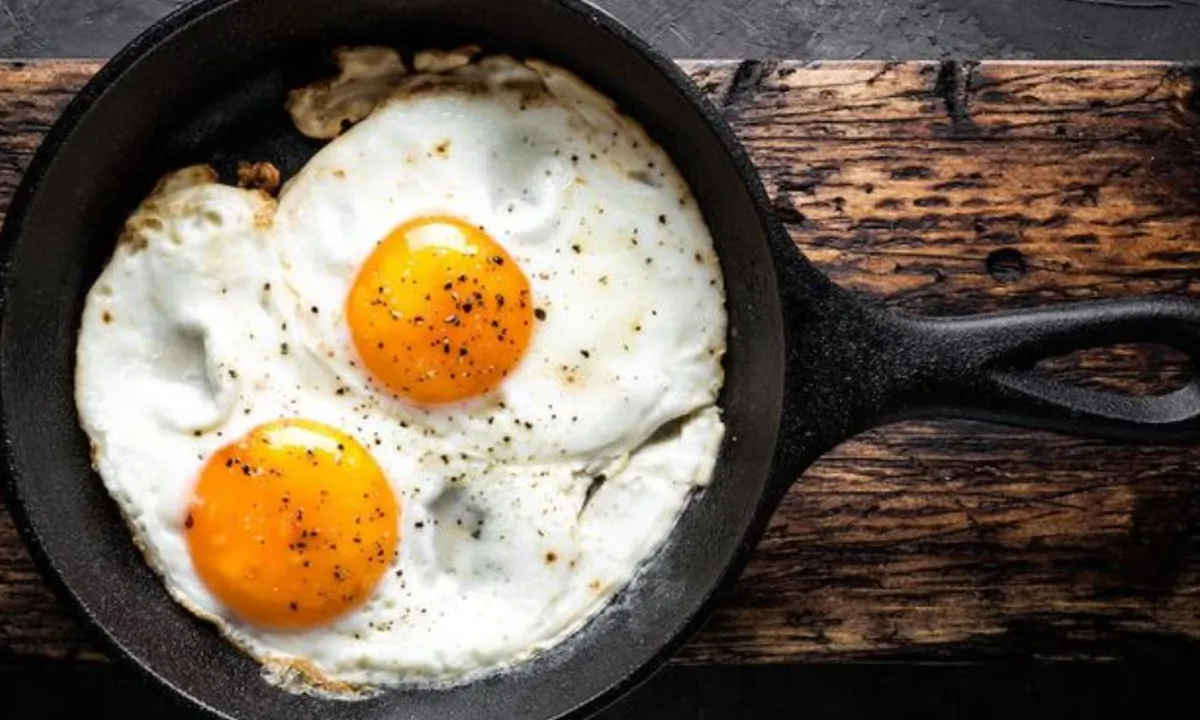 Ini Trik  Menggoreng Telur Tanpa Minyak dan Tetap Tidak Lengket