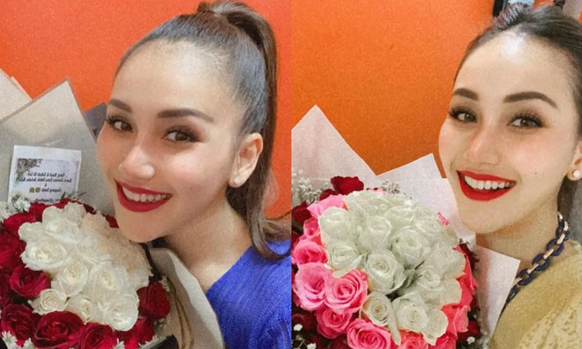 Inilah Penampakan Kebaya Pernikahan Ayu Ting Ting yang Gagal Digelar