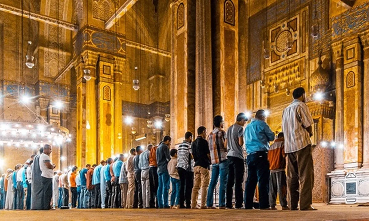 Itidal Artinya: Bagian dari Rukun Sholat, Ketahui Tata Cara dan Bacaannya yang Benar