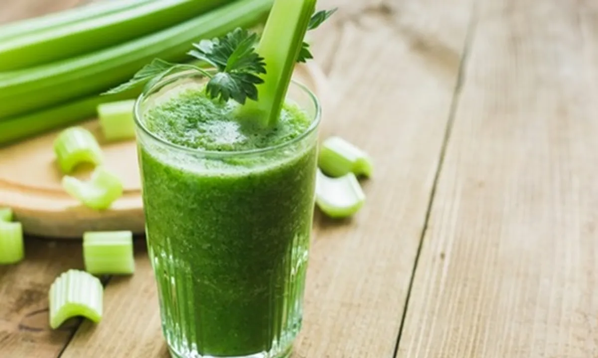 Jadi Minuman Sehat, Ini 10 Manfaat Jus Seledri yang Jarang Diketahui