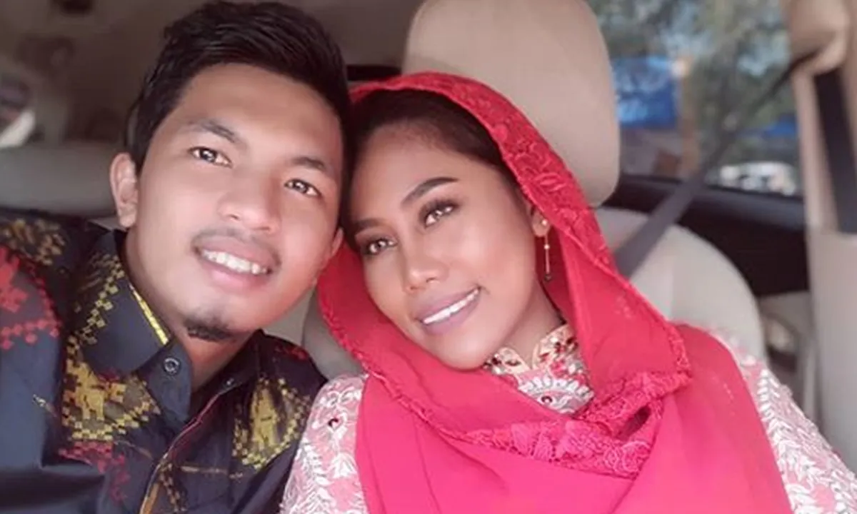 Jelang Menikah, Arif Calon Suami Evi Masamba Pajang Status Galau