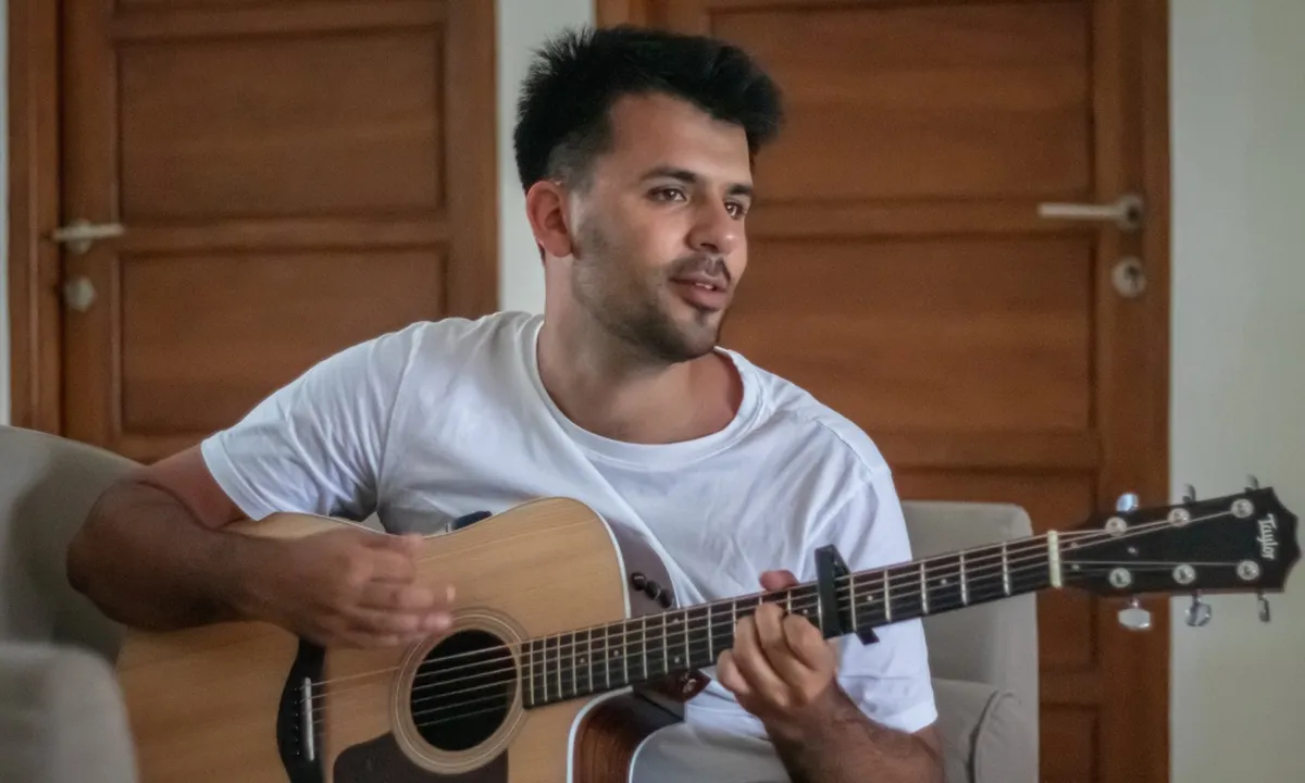 Josh Holmes Rilis 'Say Yes (Wedding Version)', Lebih Intimate & Lembut Dibanding Versi Aslinya
