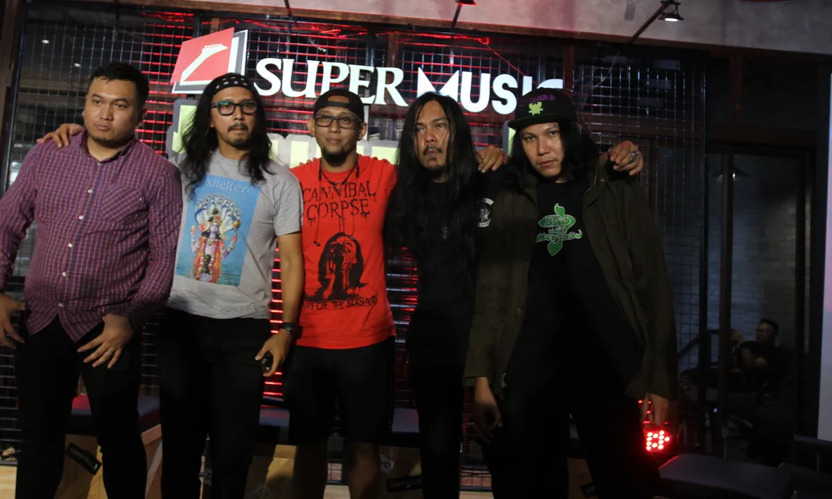 Jual Merchandise di Luar Negeri, Dead Squad Untung 26 Juta
