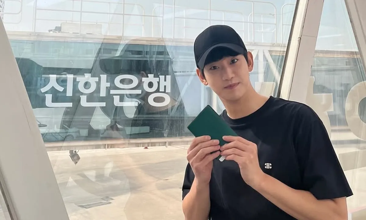 Kabar Terbaru Kim Soo Hyun, Kini Terlihat Makin Kurus