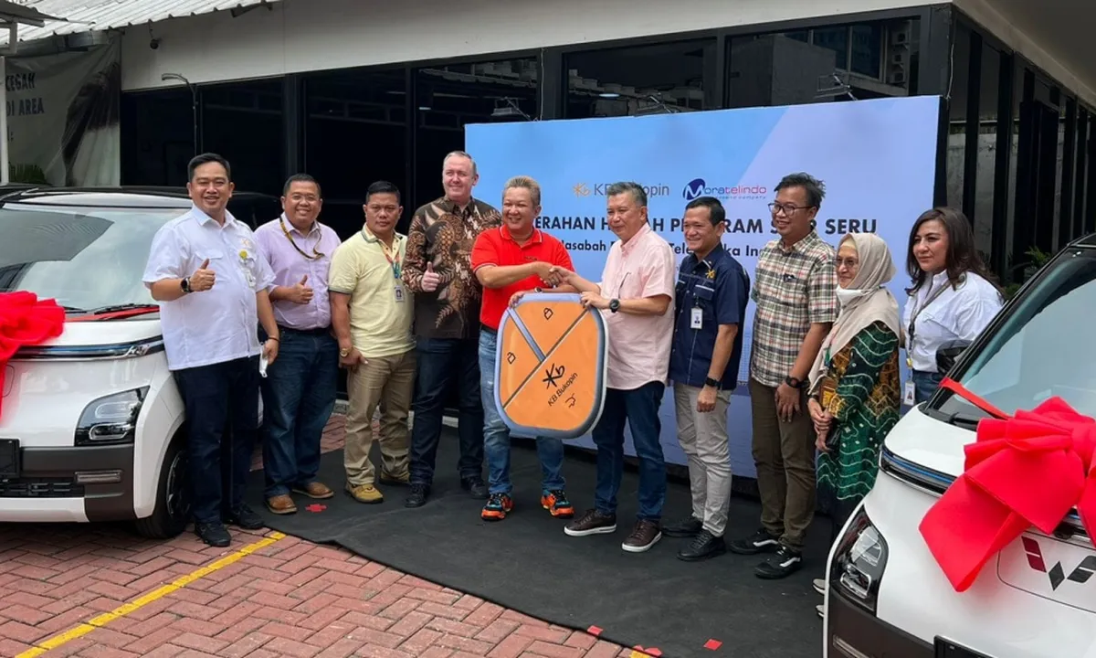 KB Bukopin Serahkan 4 Unit Mobil Listrik ke Nasabah Lewat Program STAR SERU