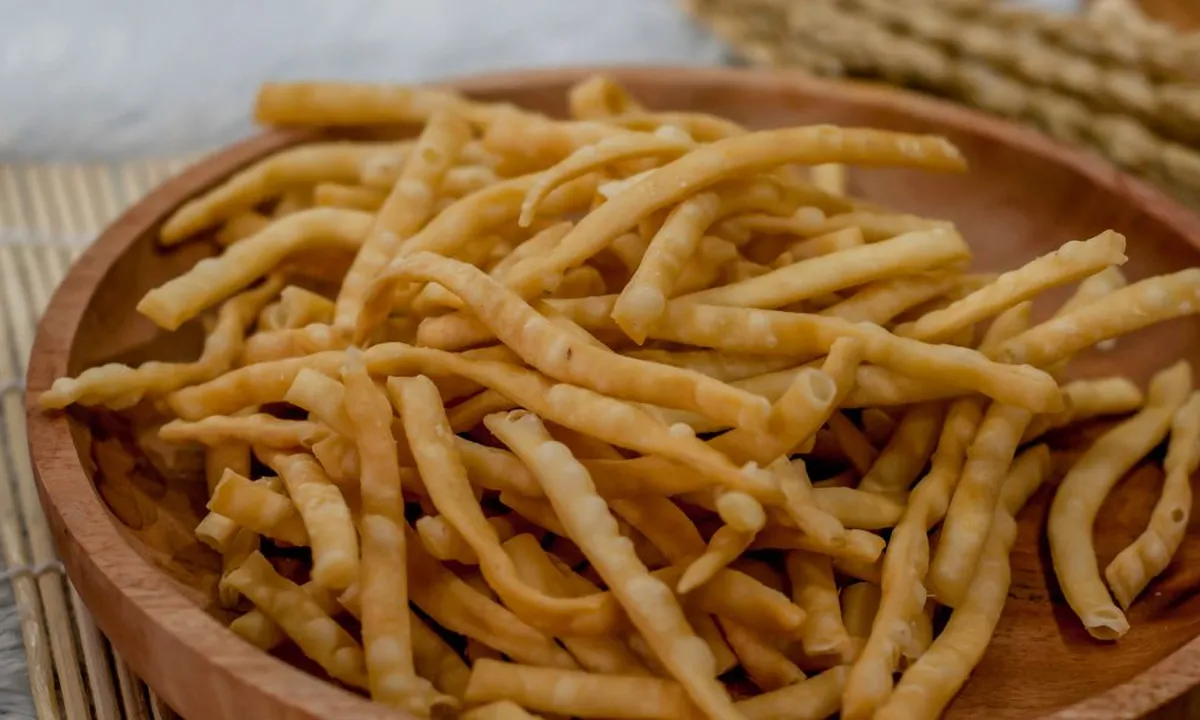 Kue Bawang Lezat, Resep Simpel untuk Camilan Gurih Keluarga!