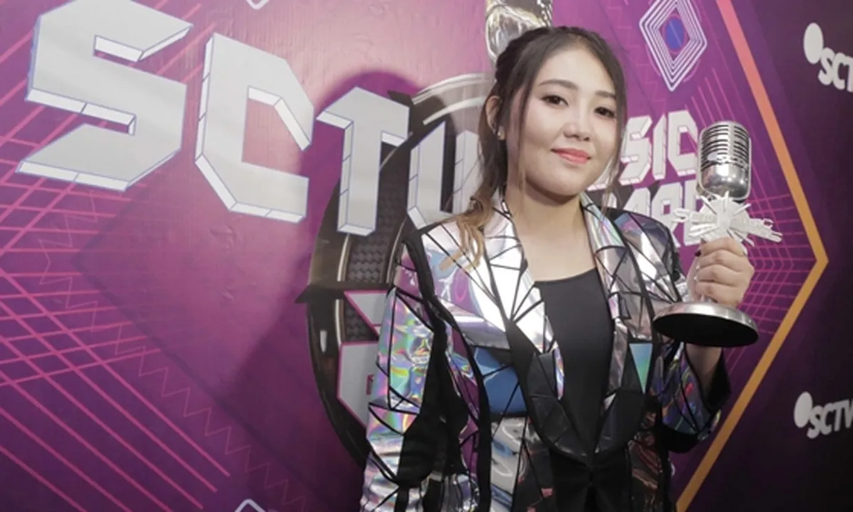Lagi-Lagi Menang di SCTV Music Awards, Via Vallen Mengaku Speechless
