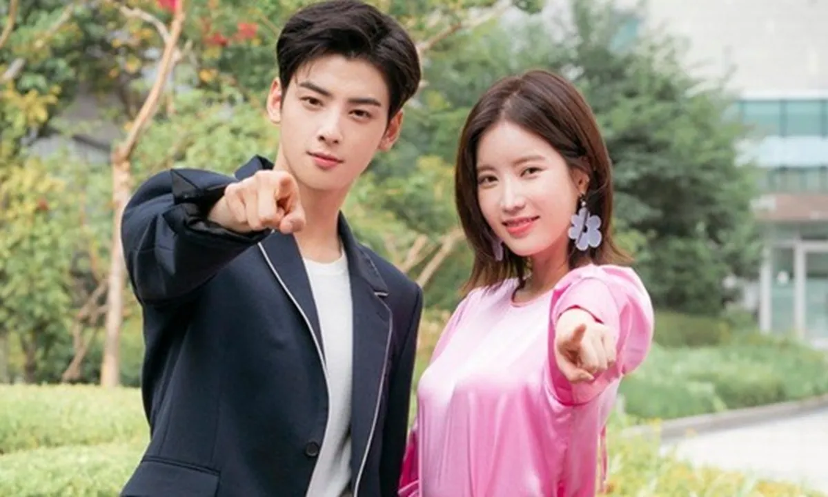 Lebih Muda 7 Tahun, Im Soo Hyang Bilang Cha Eunwoo Brondong Rasa Oppa