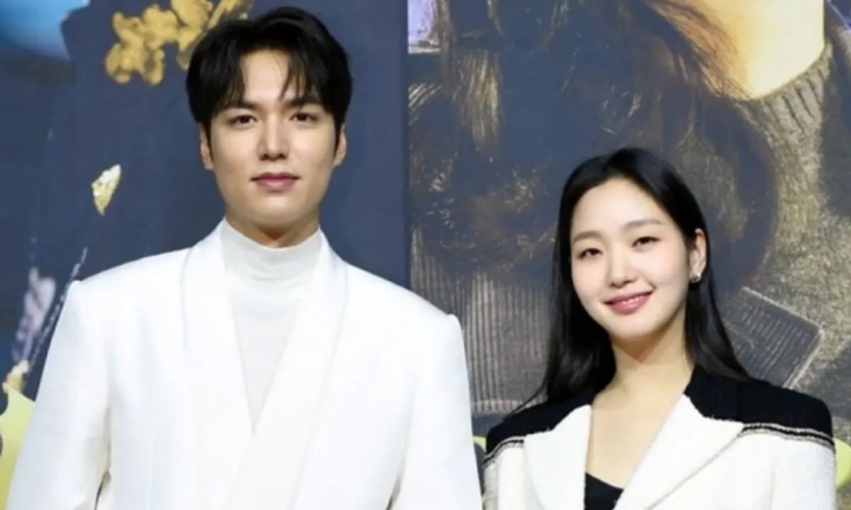 Lee Min Ho Dirumorkan Pacaran Dengan Kim Go Eun Karena Hal Ini