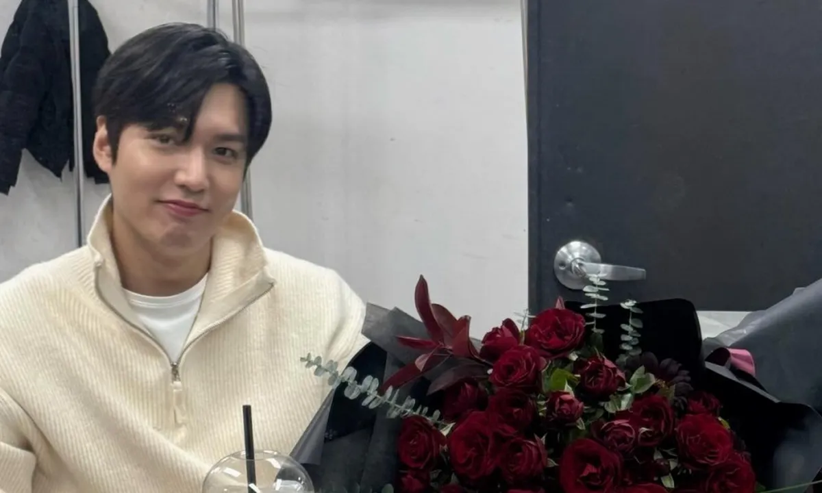 Lee Min Ho Pertimbangkan Drama Rom-Com Virtual Love, Ini Perannya