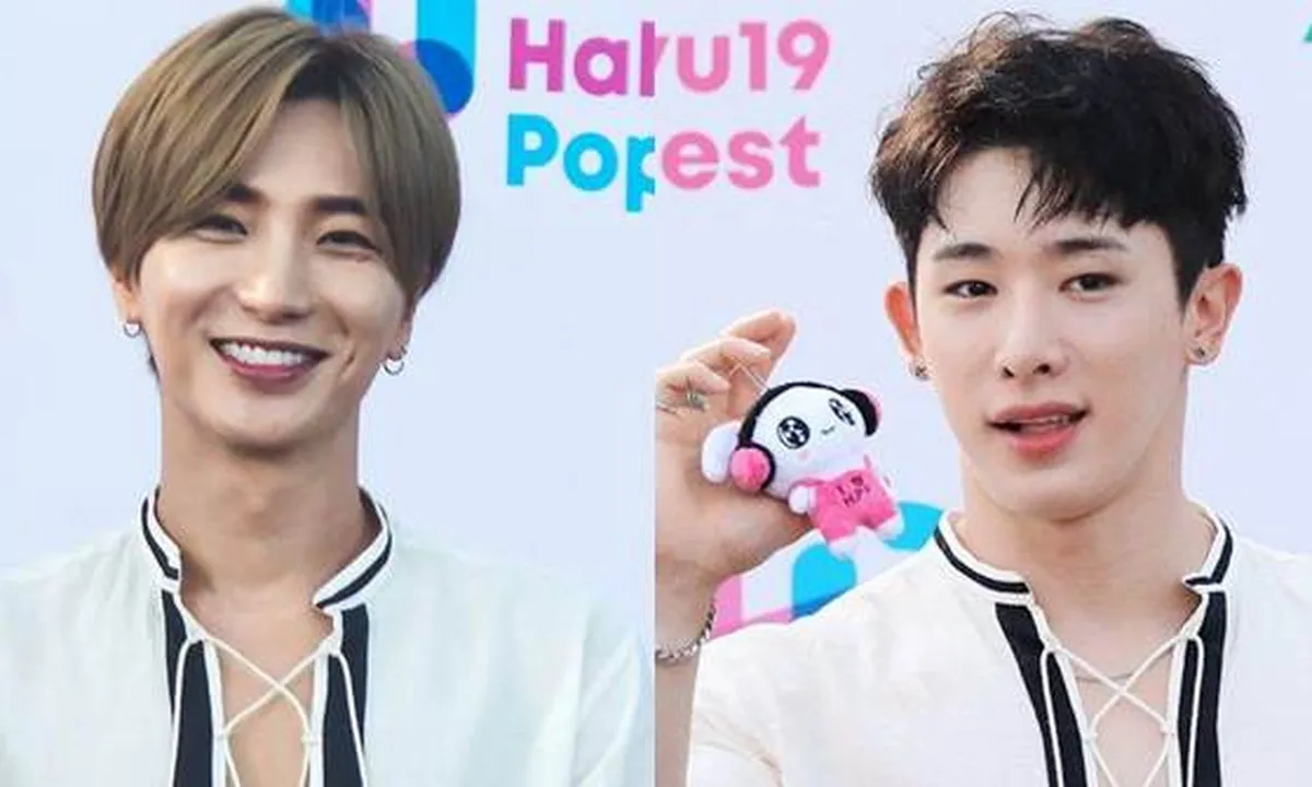 Leeteuk Super Junior & Wonho Monsta X Pakai Baju Kembar di Acara yang Sama!