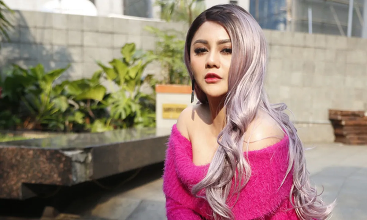Lepas Status Janda, Jenita Janet Resmi Menikah dengan Pengusaha Ganteng Ini