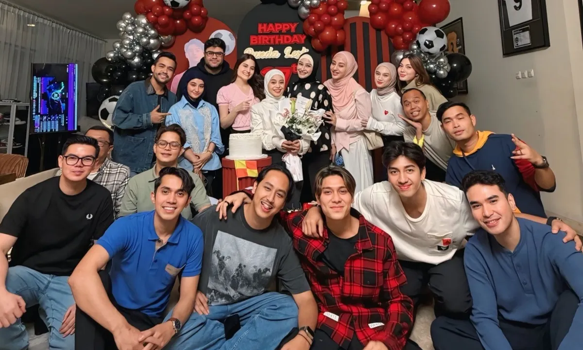 Lesti Kejora Ulang Tahun ke-27, Dirayakan Bareng Suami & Sahabat