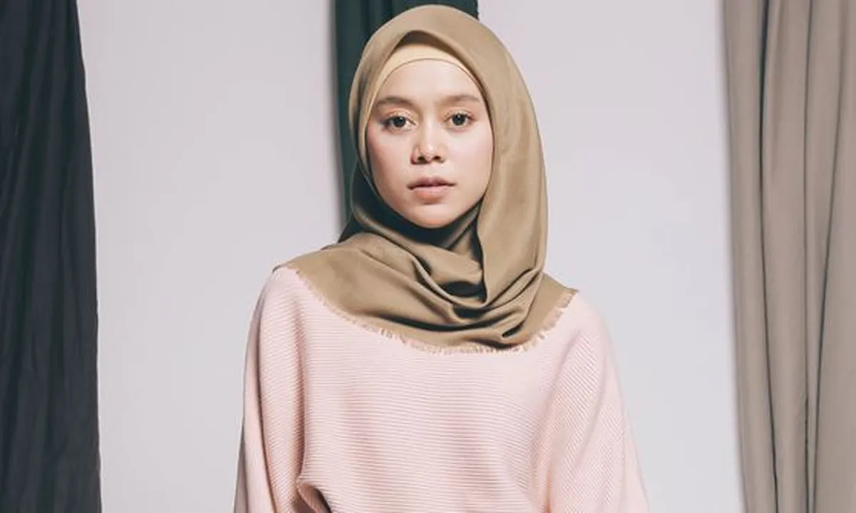 Lesti Mudik ke Kampung Halaman Bawa Sosok Bernama Vijay, Siapakah Dia?