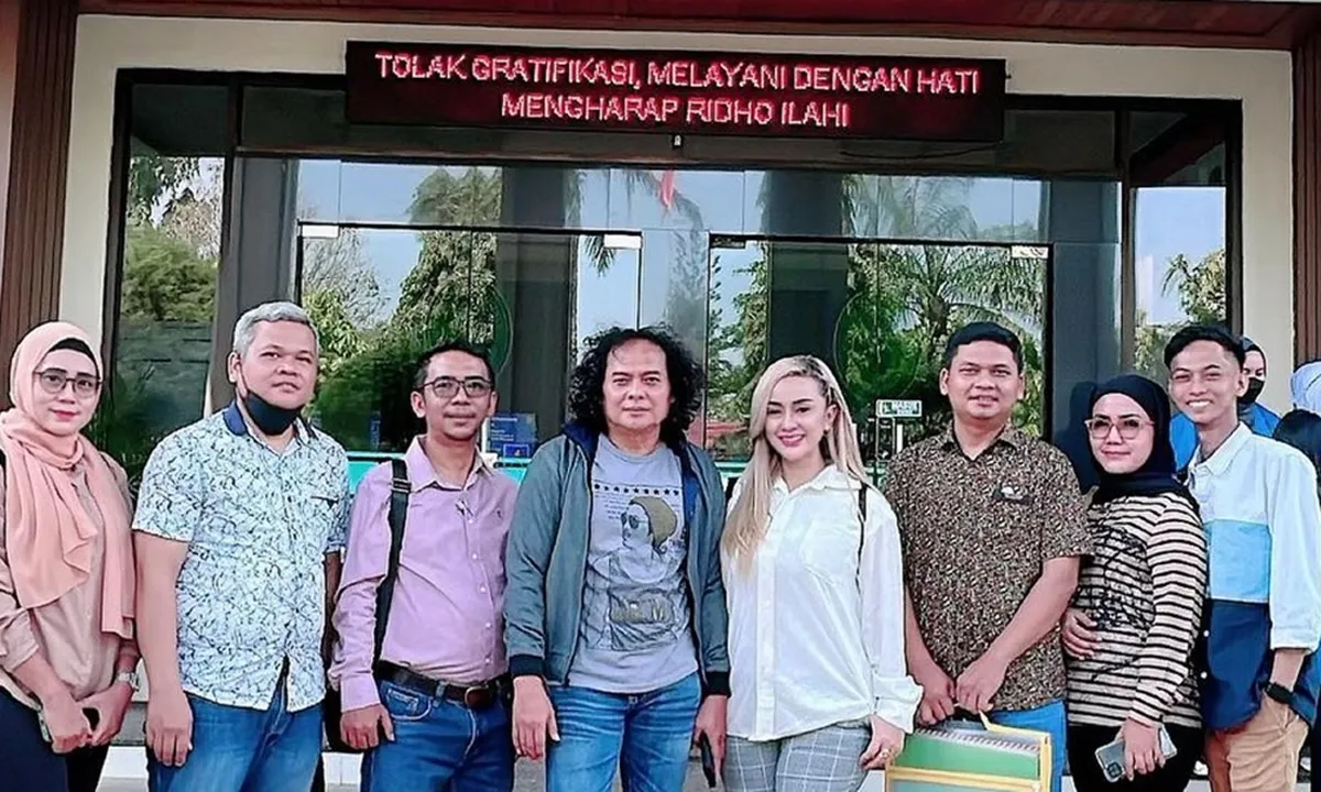 Lia Ladysta Resmi Sandang Status Janda Untuk Kedua Kalinya