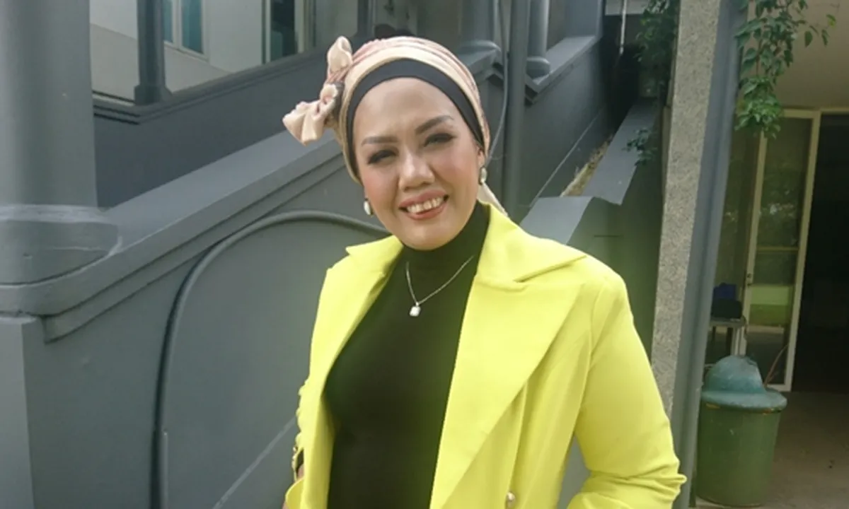Libatkan Suami Tercinta, Elly Sugigi Kini Banting Setir Jadi Produser Musik