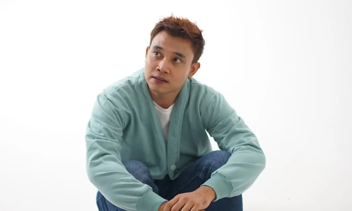 Libatkan Vokalis Stand Here Alone, Guntur Wibowo Rilis EP 'Birahi'