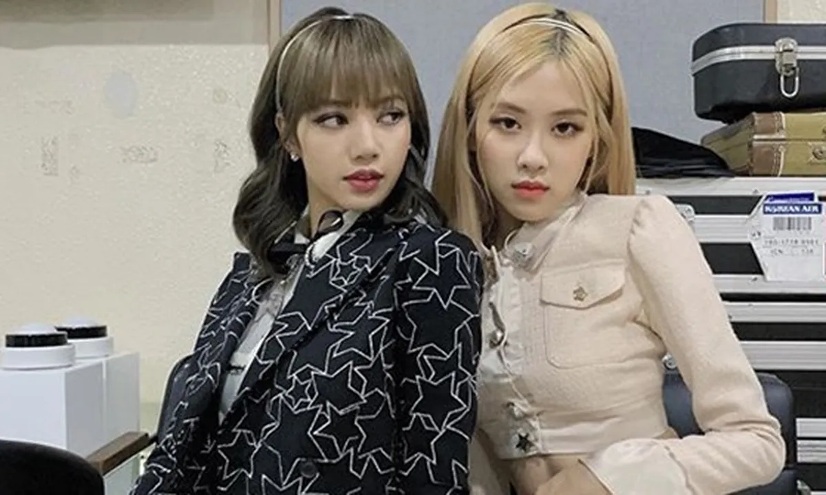 Lisa dan Rose BLACKPINK Kompak Dapat Penghargaan di Instagram Awards 2019!