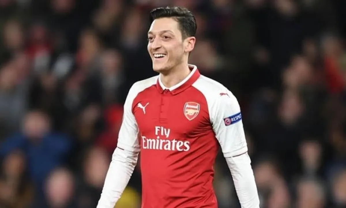 Lombok Diguncang Gempa, Pesepakbola Mesut Oezil Berikan Doa