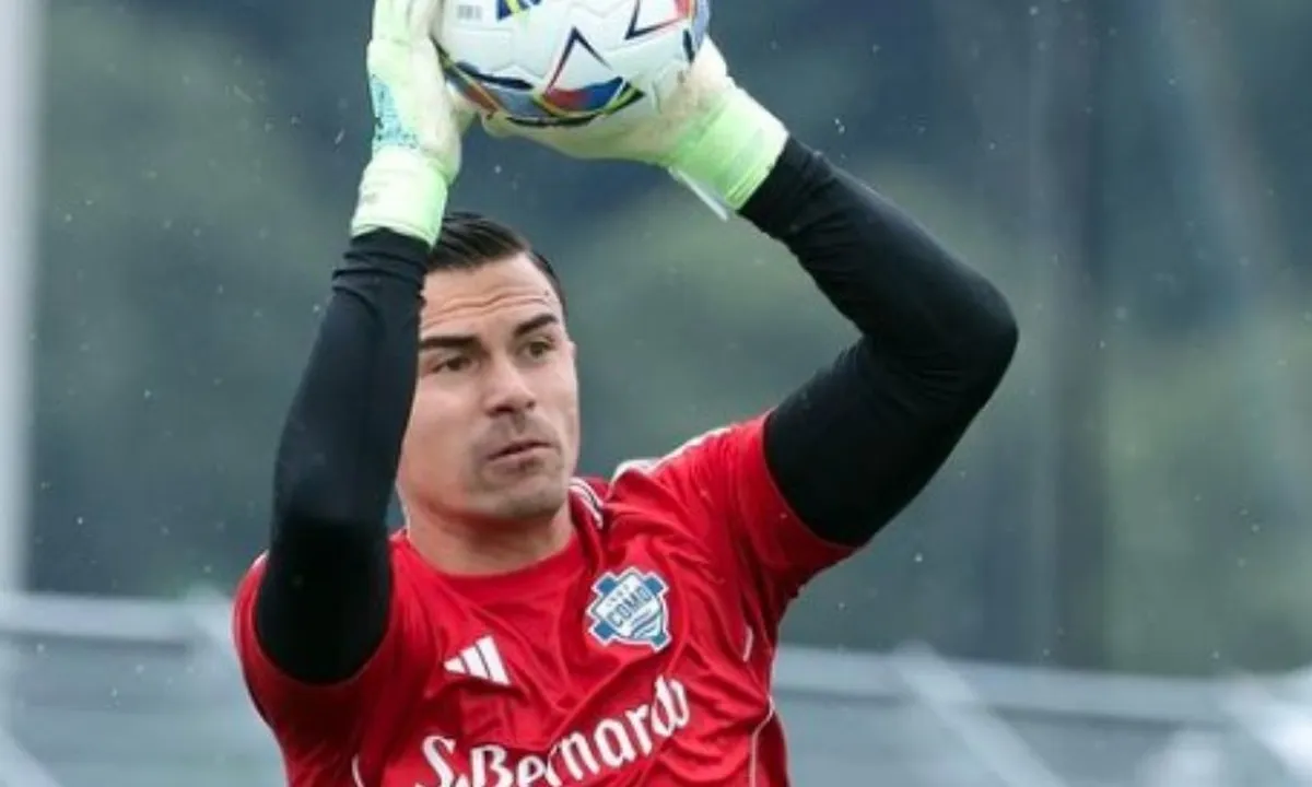 Maarten Paes Siap Sambut Emil Audero Jika Bergabung dengan Timnas Indonesia
