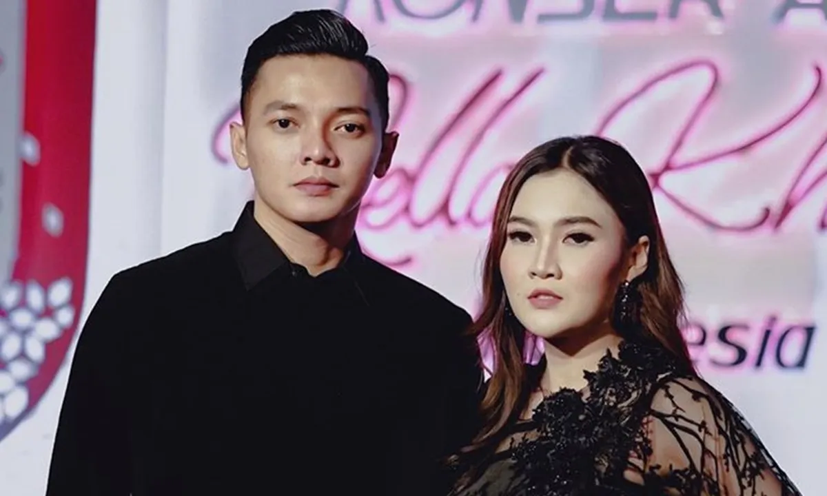 Makin Mesra, Nella Kharisma Pamer Baju Couple Bareng Dory Harsa