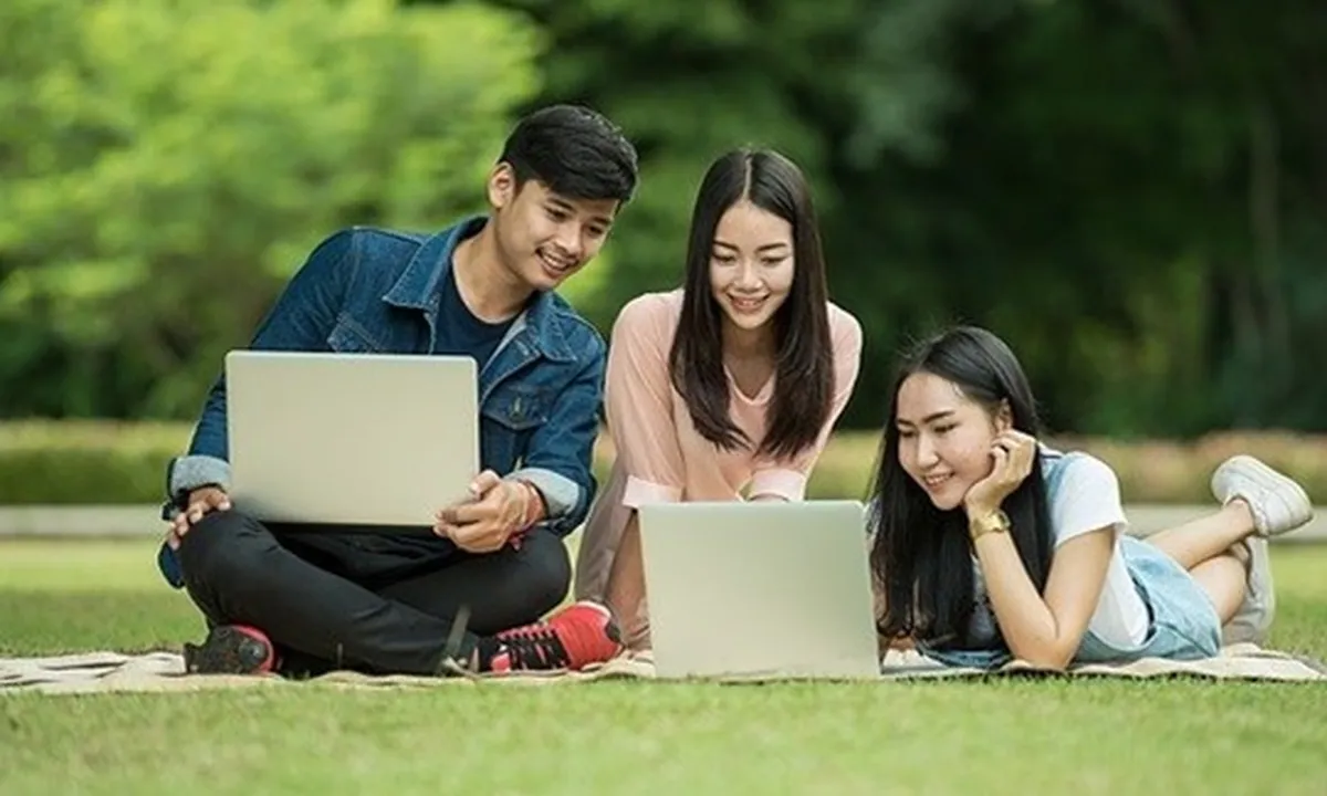 Kata Kerja Transitif dan Intransitif, Ketahui Perbedaan Serta Contohnya dalam Kalimat