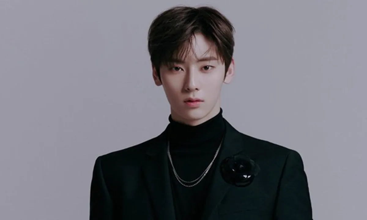 Minhyun NUEST Before After Penerbangan 12 Jam, Tetap Ganteng?