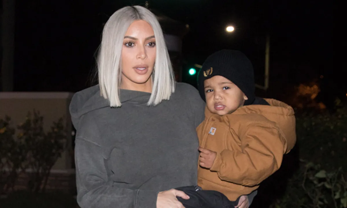 Momen Manis Saat Saint West Gemas ke Adik Bayinya