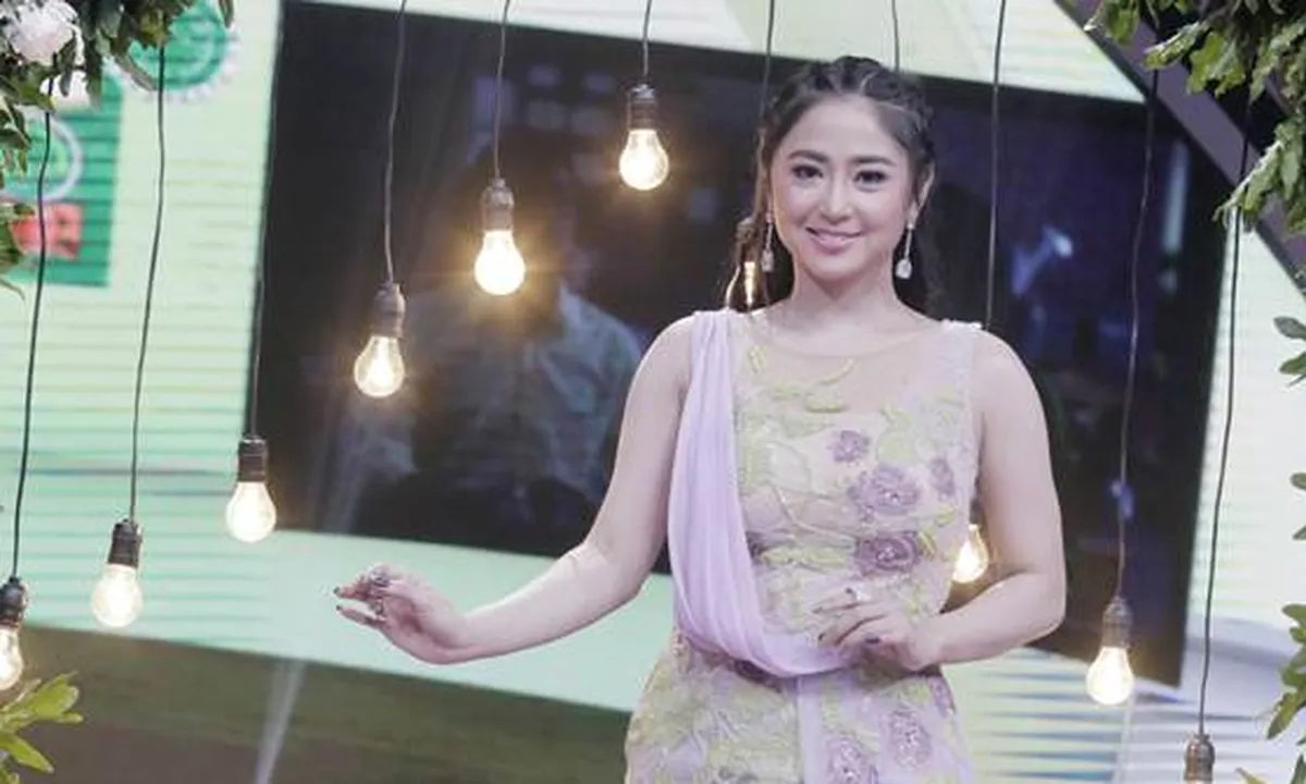 Nama Dewi Perssik dan Suami Diseret pada Kasus Penipuan Oleh Mantan ART