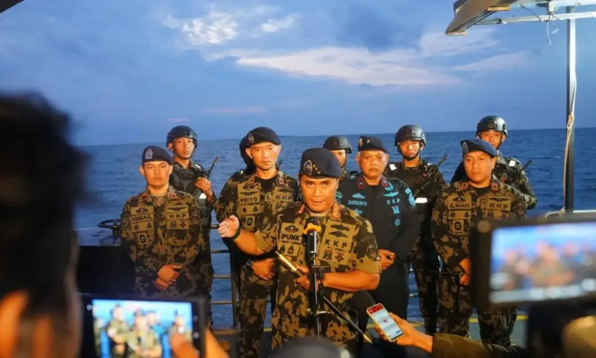 Pagar Laut Sepanjang 30 KM Disegel, Nelayan Setempat Alami Kerugian Besar