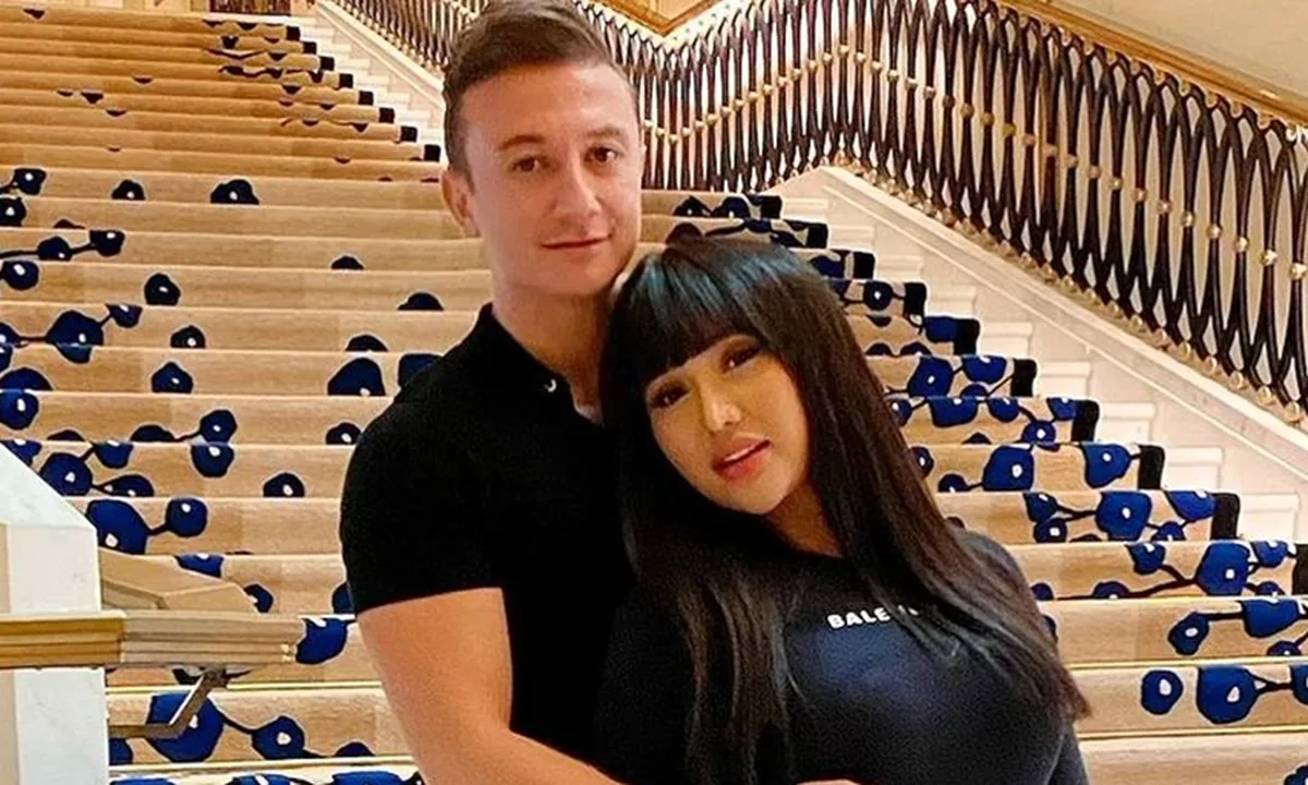 'Papa Ur Son' Sang Pacar Bule Ternyata Tak Tahu Lucinta Luna Seorang Transgender
