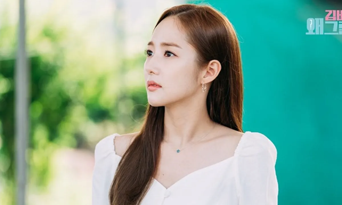 Park Min Young Berbagi Foto Liburan di Phuket, So Lovely