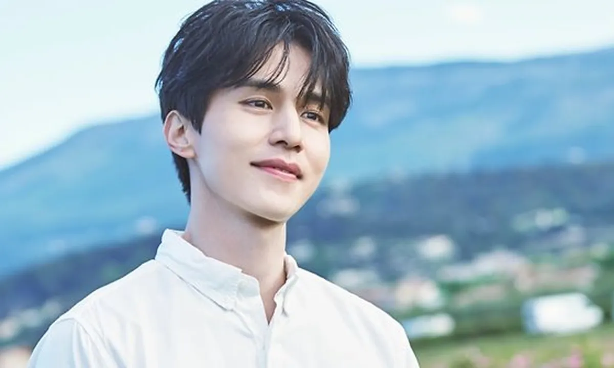 Pembacaan Naskah Perdana Drama, Lee Dong Wook Tampil Berewokan Tapi Ganteng