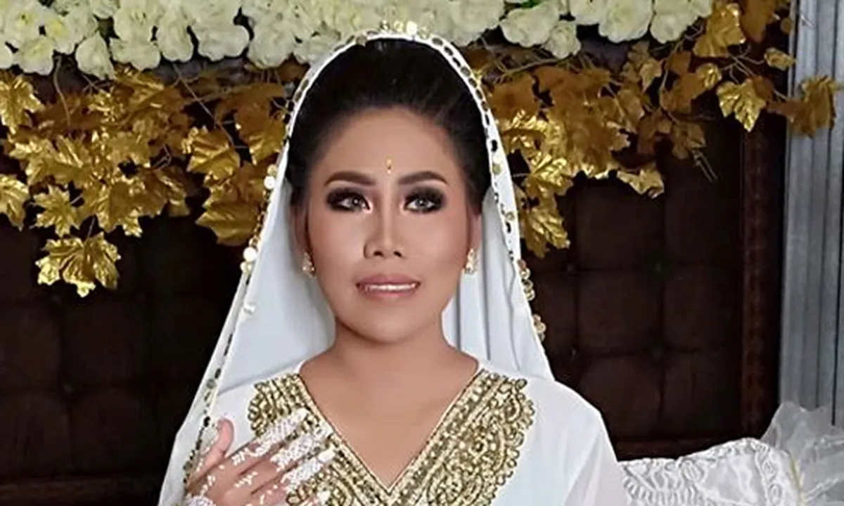 Pengajian Sebelum Pernikahan, Evi Masamba Diminta Selfie Bak Jumpa Fans