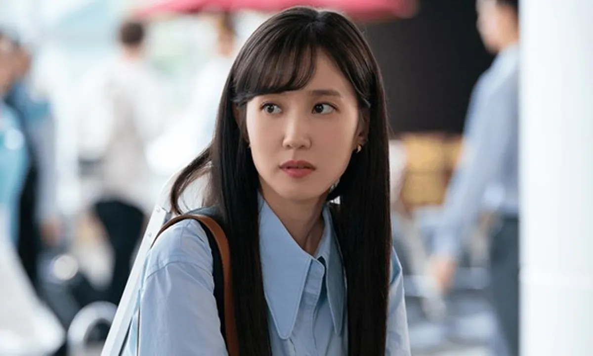 Penonton 'DO YOU LIKE BRAHMS?' Salah Fokus dengan Tanda Merah di Leher Park Eun Bin