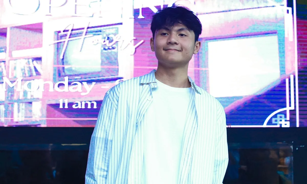 Penyanyi Muda Rajakin Rilis Single Debut 'Feels Like Forever'
