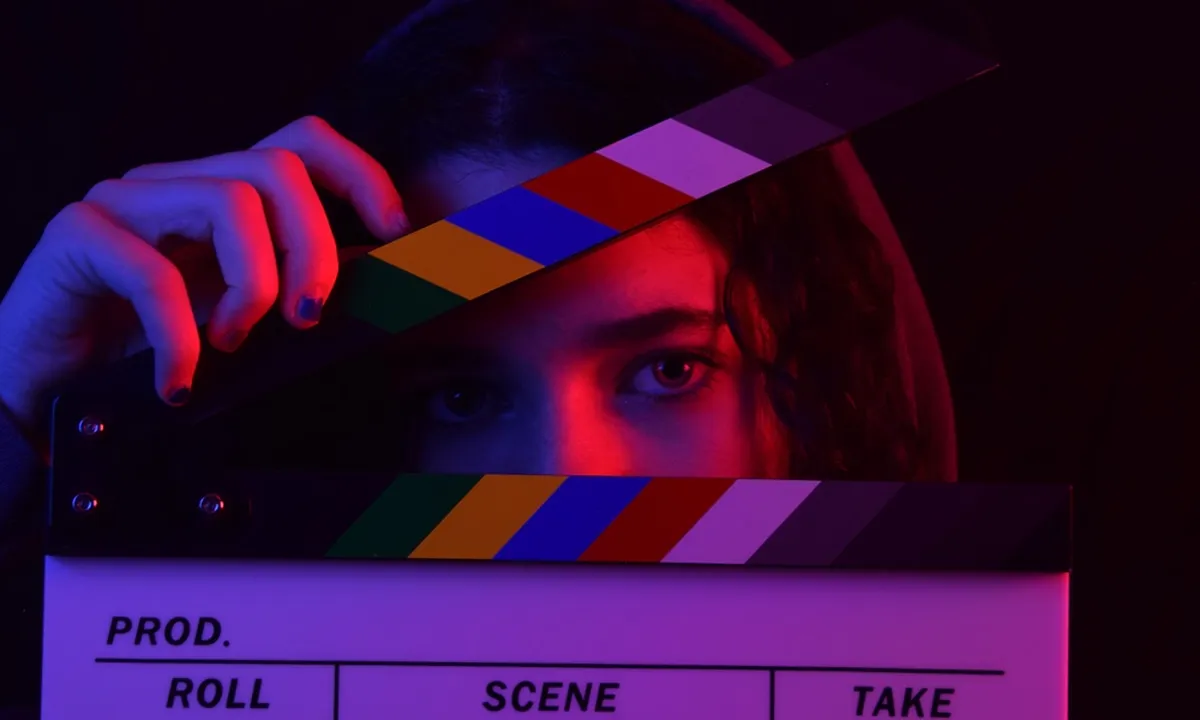 Perbedaan Drama dan Film yang Wajib Diketahui Penonton
