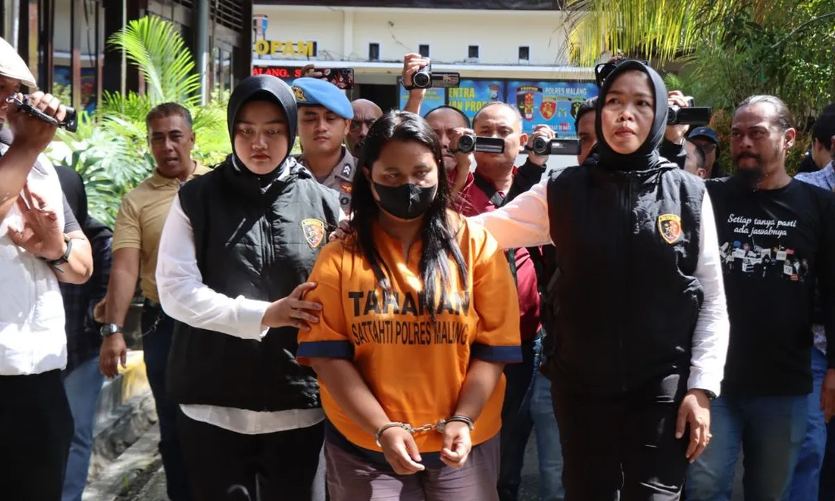 Perempuan di Malang Ditangkap Setelah Kemas Ulang Beras Subsidi Jadi Beras Premium