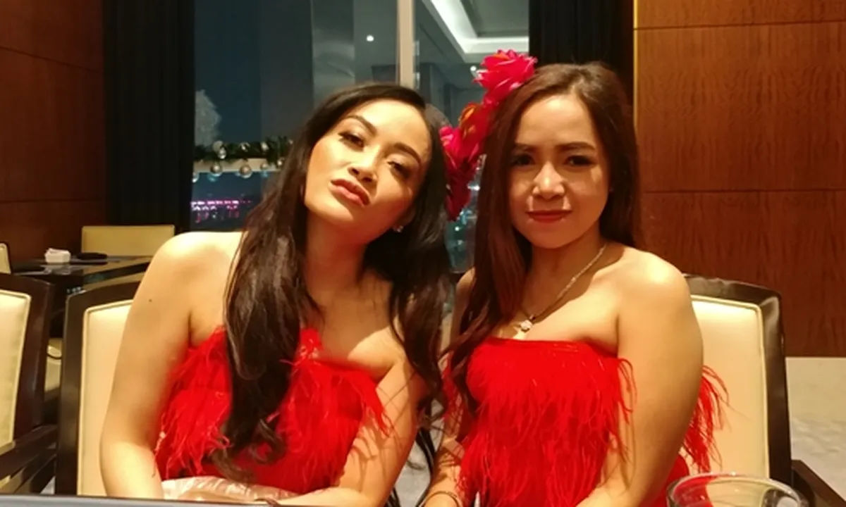 Perkenalkan Personel Baru, Duo Bunga Tak Lagi Ingin Umbar Sensasi