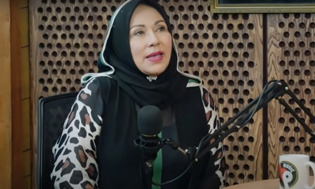 Pernah Keukeuh Tolak Tawaran Manggung, Ternyata Ini Alasan Camelia Malik