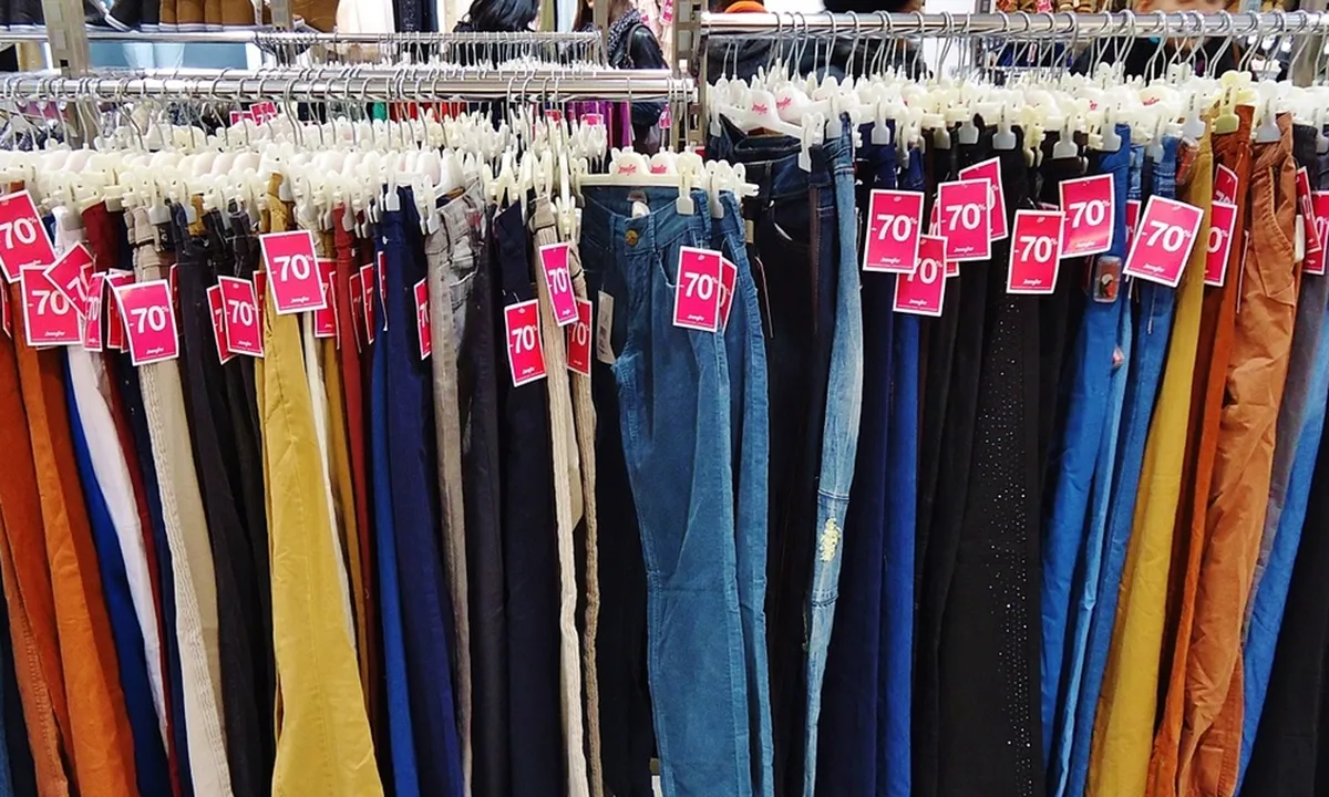 Pilihan Celana Wanita Plus Size untuk Tampil Lebih Gaya dan Percaya Diri