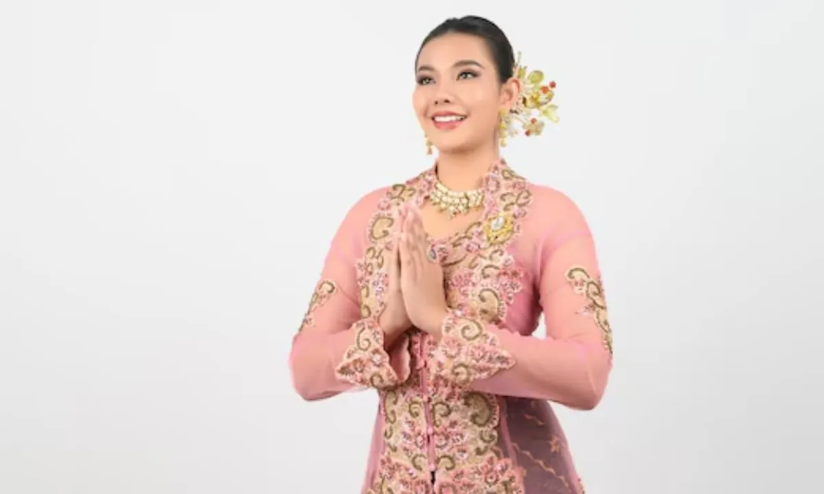 Pilihan Kebaya Modern yang Nyaman dan Elegan untuk Perayaan Lebaran 2025