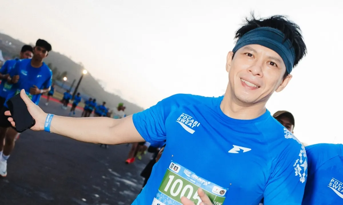 POCARI SWEAT Run Lombok 2025: 9.000 Pelari Biru Warnai Sirkuit Mandalika