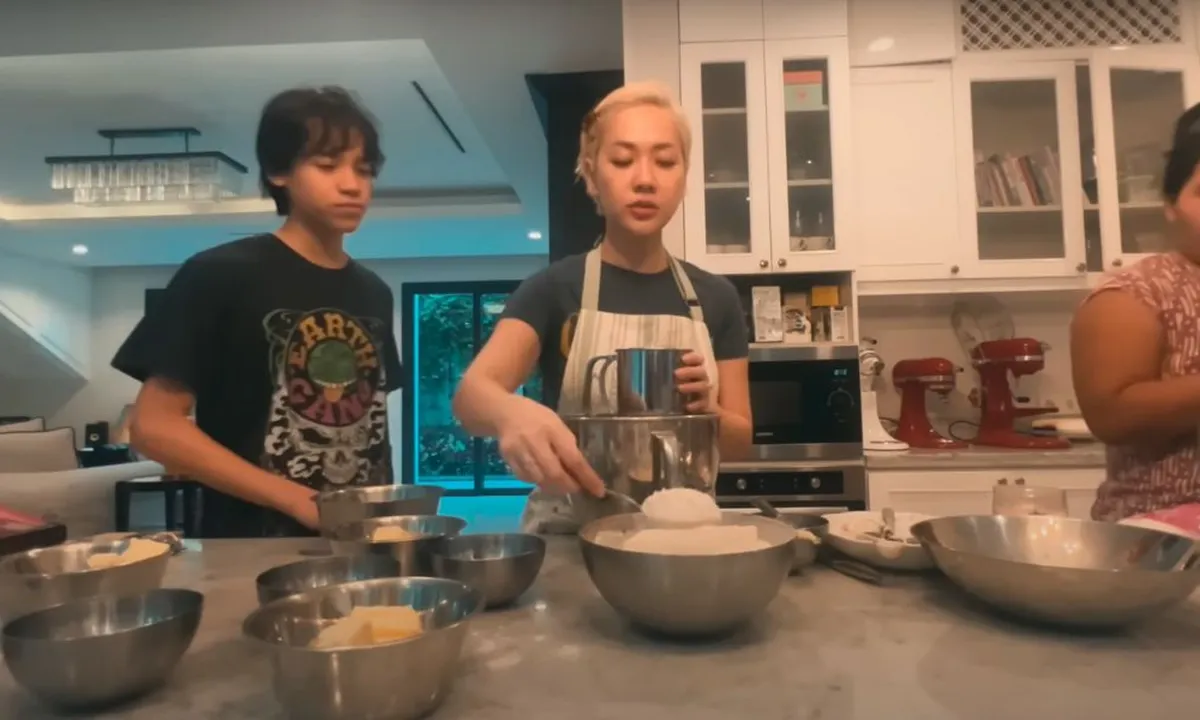 Potret Dapur Rumah Bunga Citra Lestari, Kombinasi Model Elegan dan Fungsional